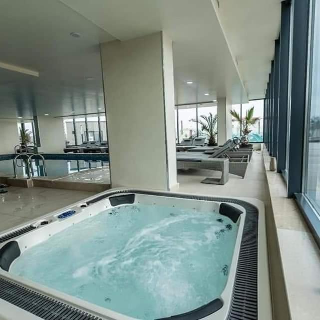 Năvodari Alezzi Resort Luxury Apartament Prima Linie La Mare מראה חיצוני תמונה